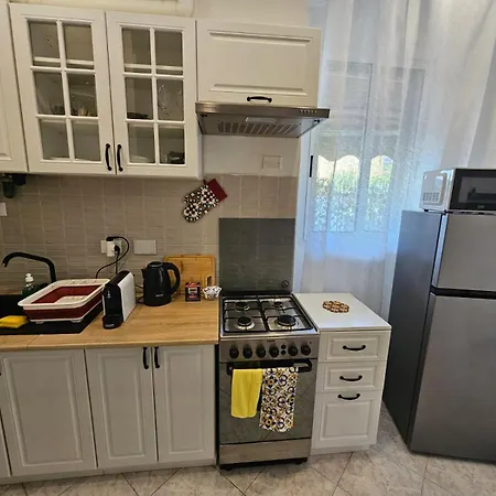 Good Night Big Family Apartment With Terrace - 5 Min From Station, Independent Entrance *