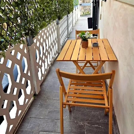 Good Night Big Family With Terrace - 5 Min From Station, Independent Entrance * La Spezia