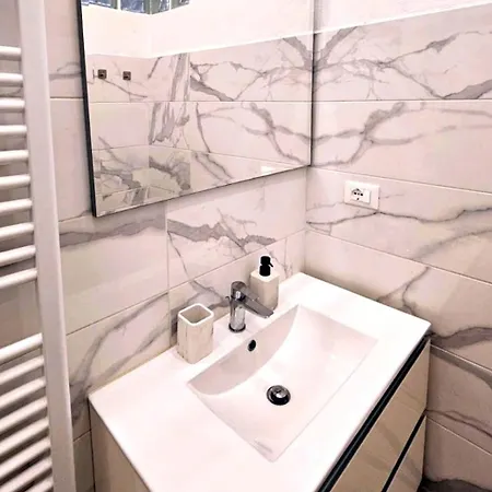 Good Night Big Family With Terrace - 5 Min From Station, Independent Entrance Daire *